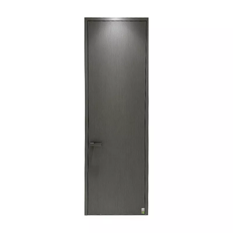 Lesena vrata, prevlečena z aluminijem